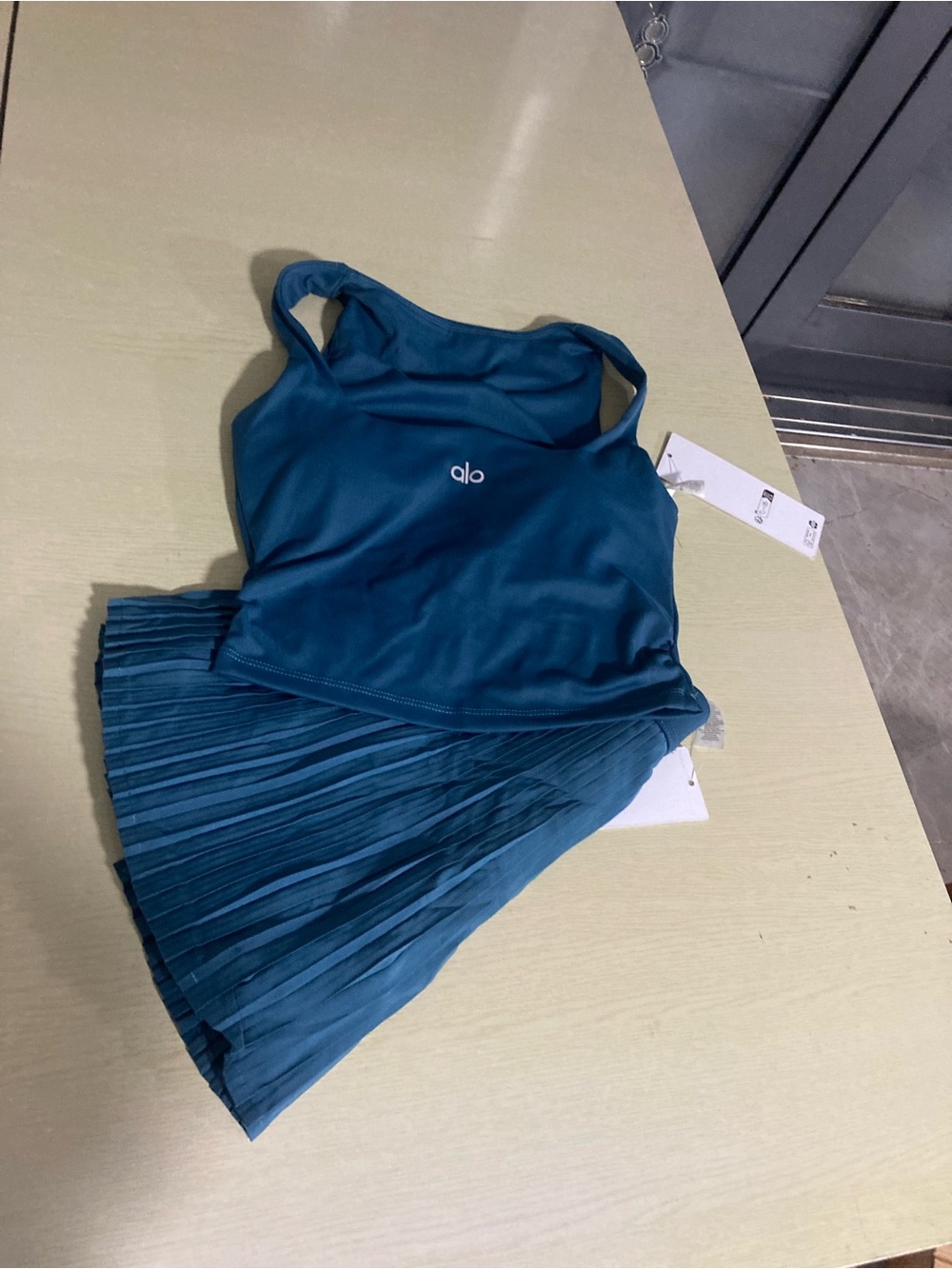 ALO Yoga Teal Pleated Midi Skirt - Picture 6 of 6